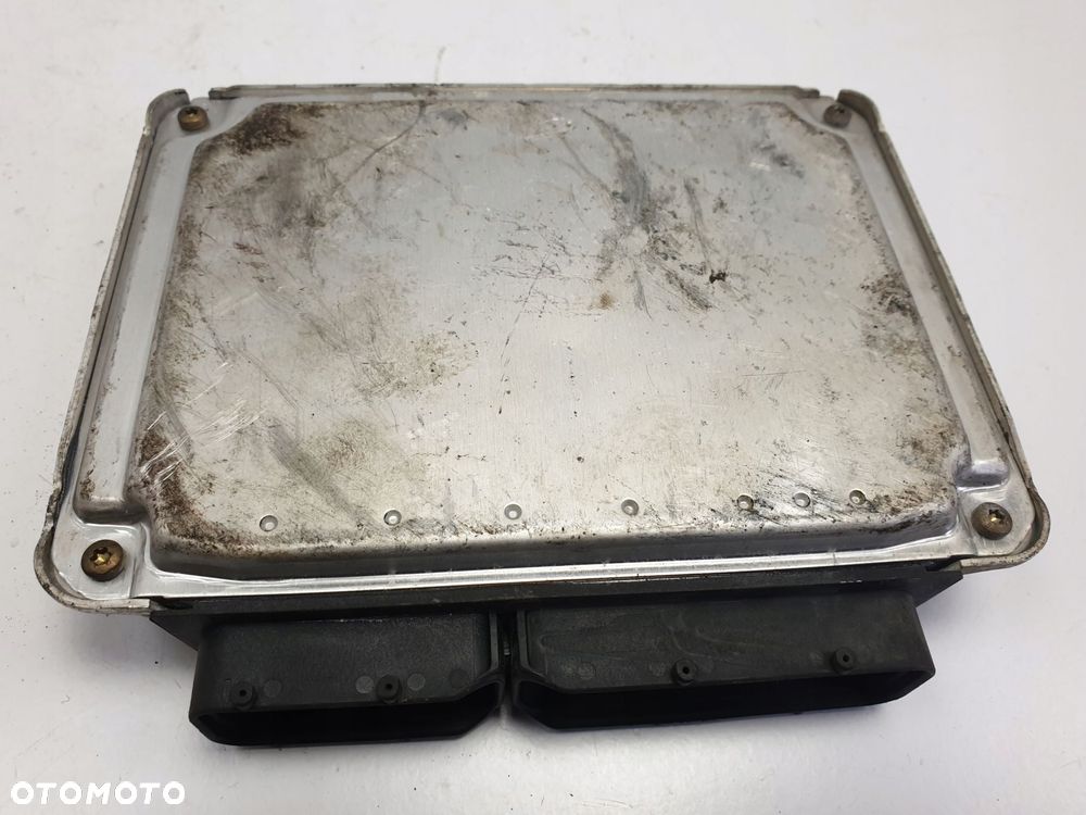 Touareg 4.2 V8 STEROWNIK SILNIKA 0261208348 - 3