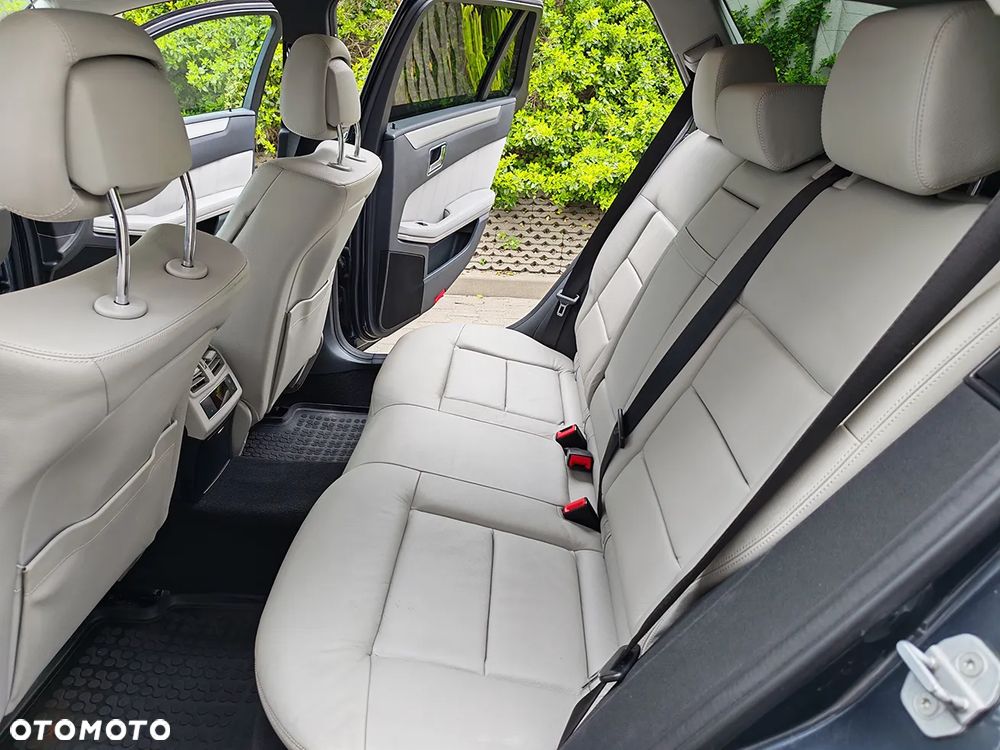 Mercedes-Benz Klasa E 350 CDI DPF BlueEFFICIENCY 7G-TRONIC Avantgarde - 9