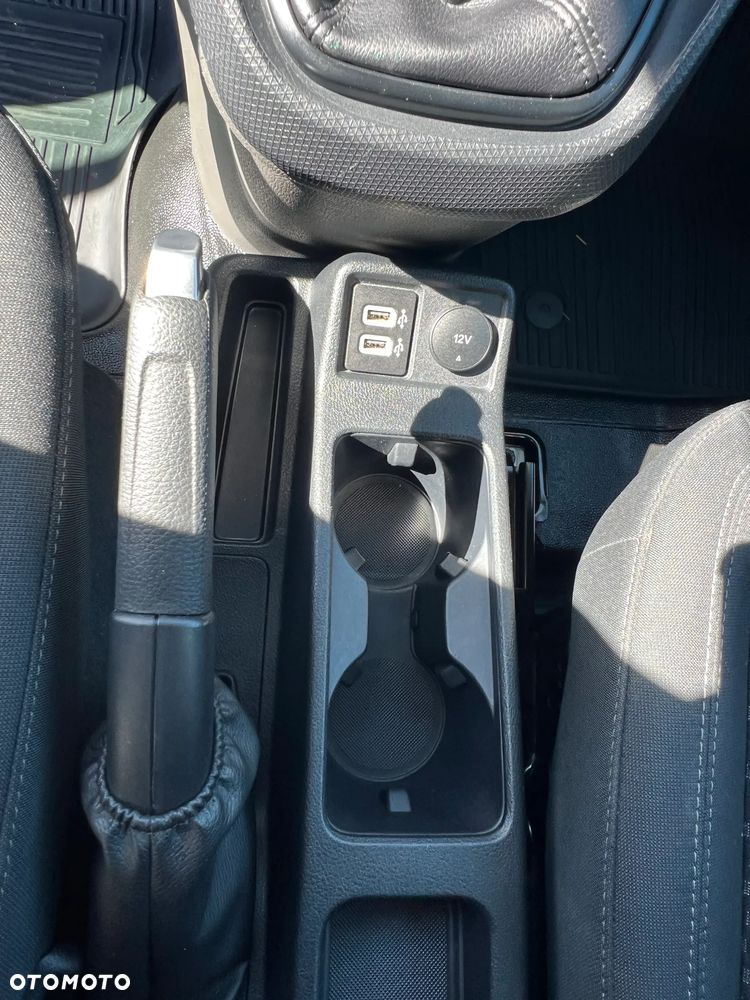 Ford Transit Connect - 21