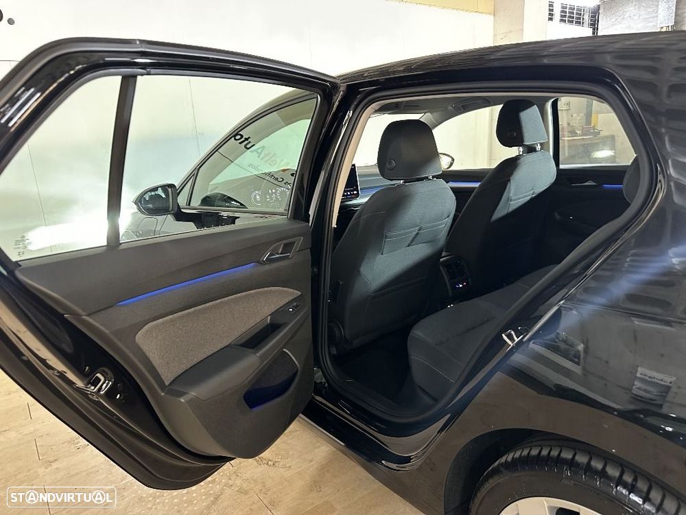 VW Golf 1.5 TSI e-Hybrid Life DSG - 12