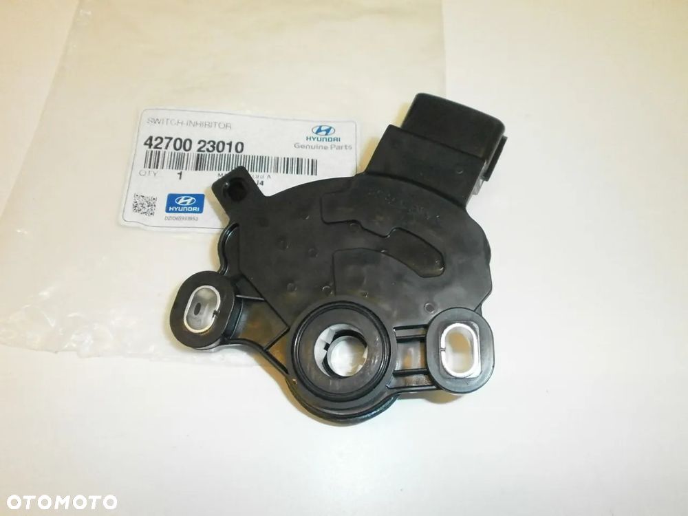 Czujnik zakresów automatycznej skrzyni biegów nr kat. HYUNDAI 4270023010 - 2