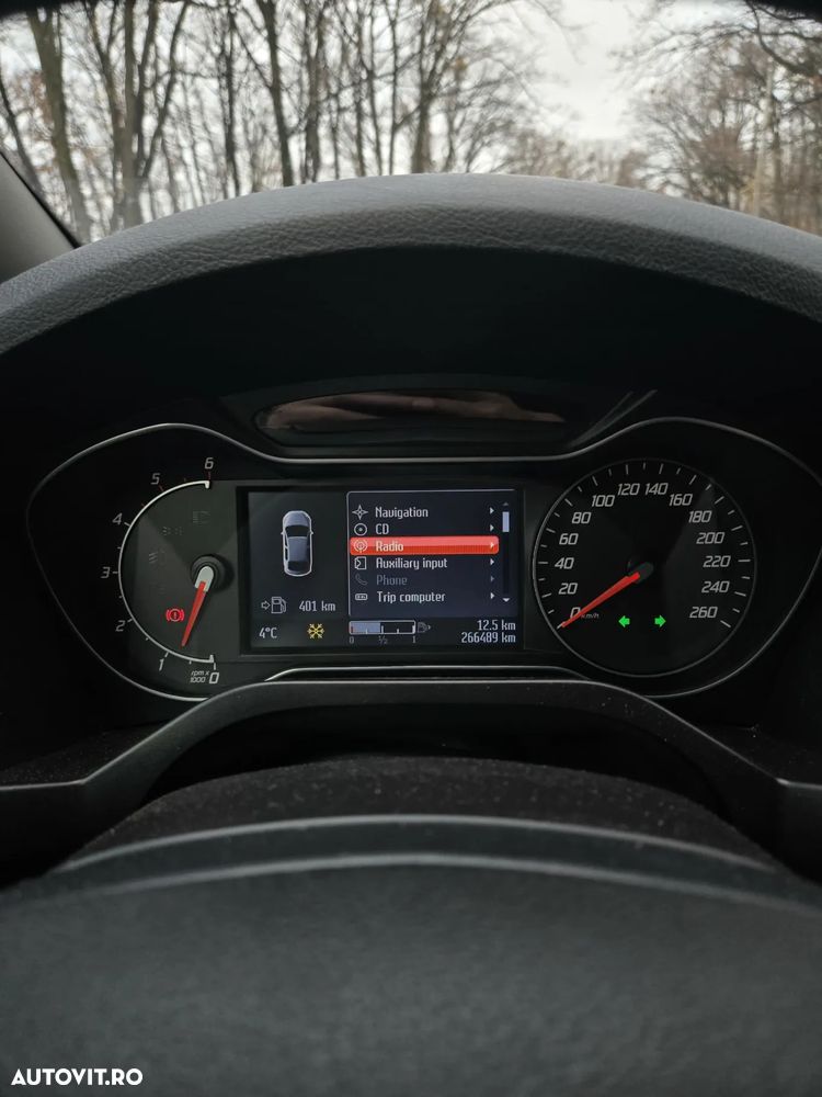 Ford S-Max 2.2 TDCi DPF Titanium - 37