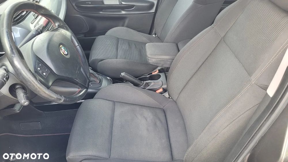 Alfa Romeo Giulietta 1.4 TB MultiAir Distinctive TCT - 11