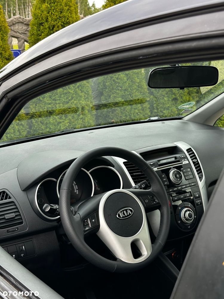 Kia Venga - 16