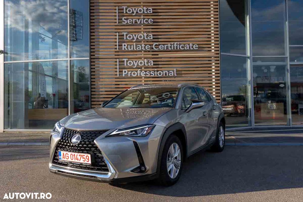 LEXUS UX 2021