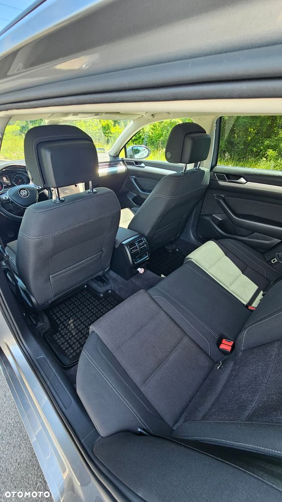 Volkswagen Passat 1.5 TSI EVO Comfortline - 9