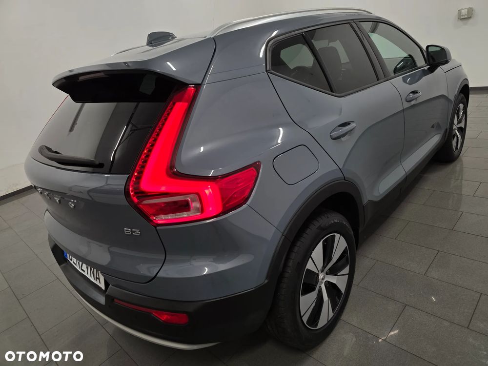 Volvo XC 40 B3 B DKG Ultra Dark - 6