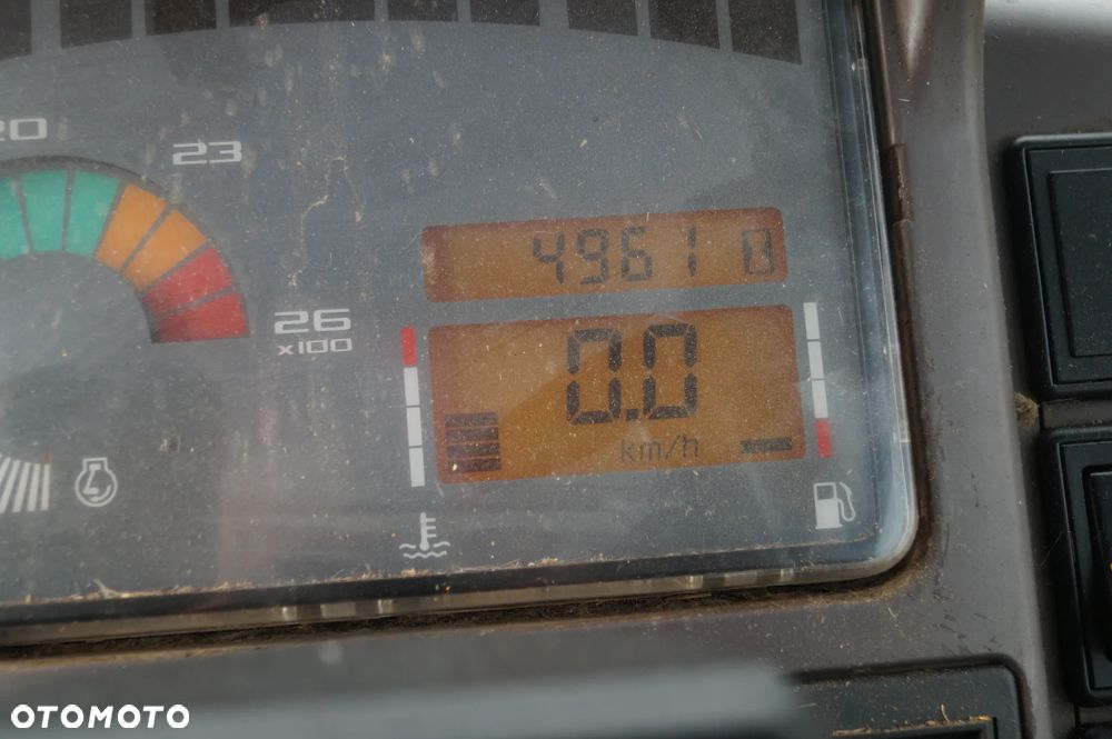 Renault Ares 556 RZ - 15