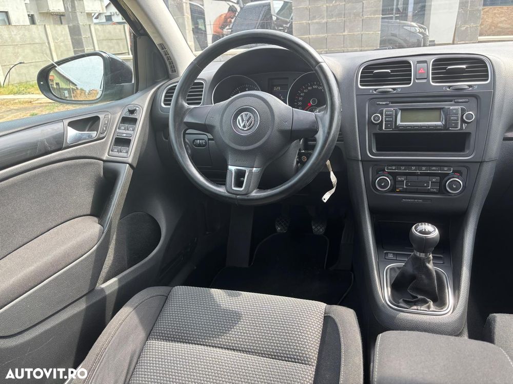Volkswagen Golf - 13