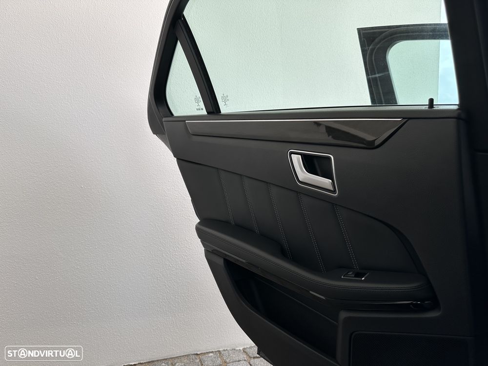 Mercedes-Benz E 220 CDI Elegance BE 129g Auto. - 14
