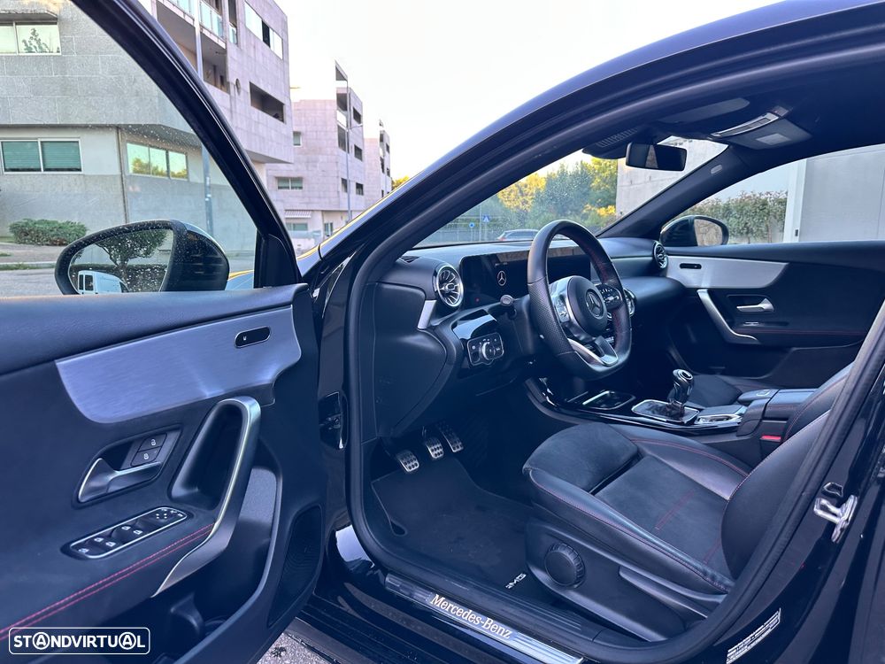 Mercedes-Benz A 200 AMG Line - 20