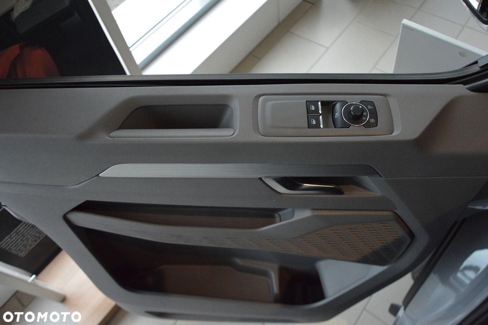 Volkswagen Caravelle Life - 10