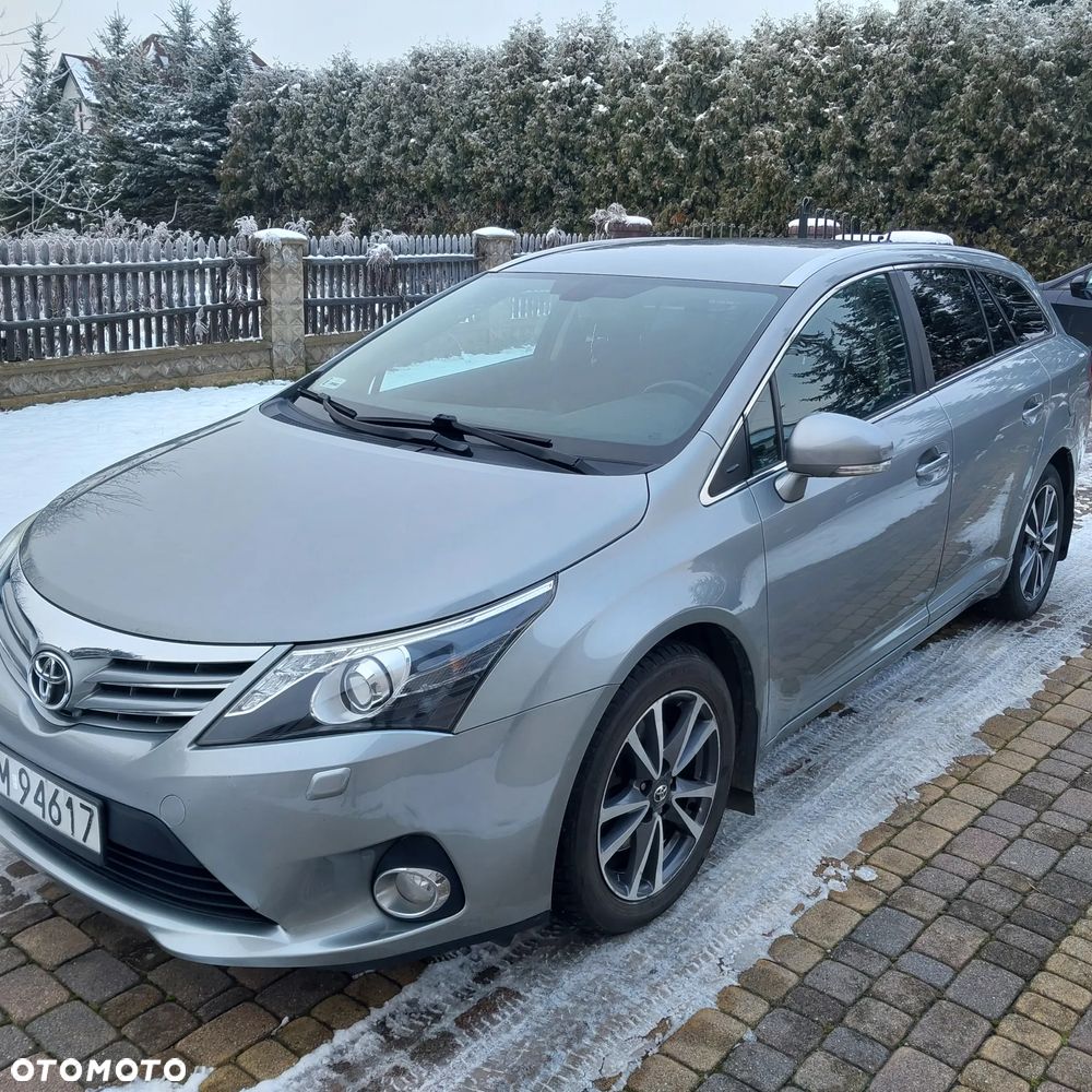 Toyota Avensis - 1