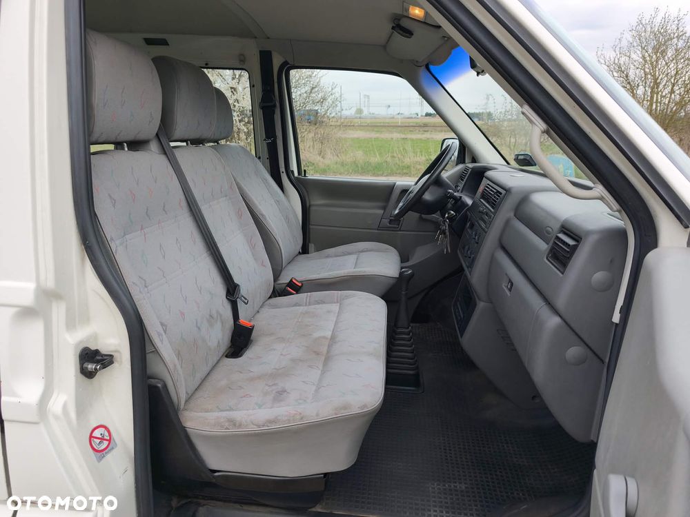 Volkswagen Transporter - 17