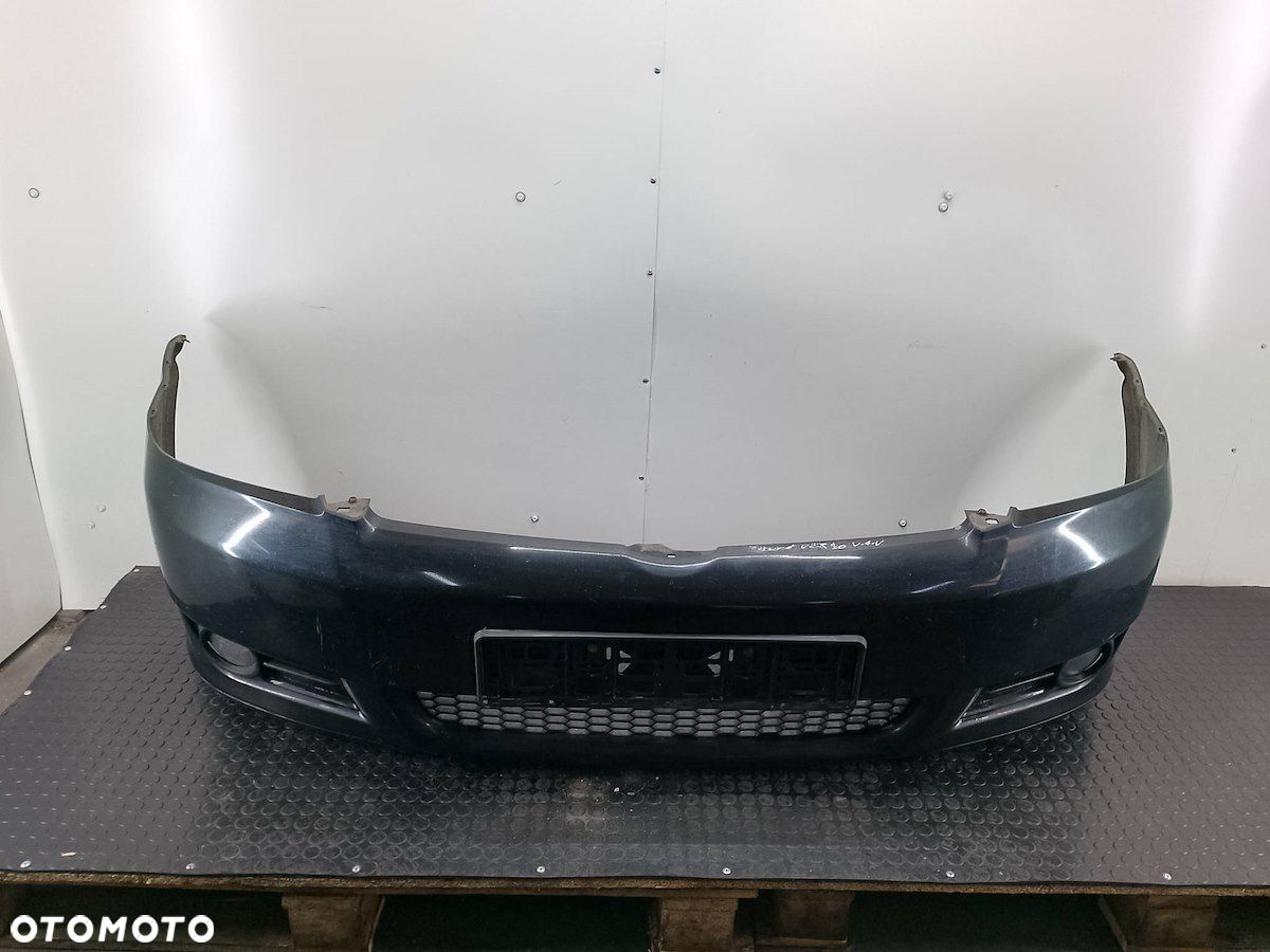 ZDERZAK PRZÓD TOYOTA COROLLA VERSO II - 1
