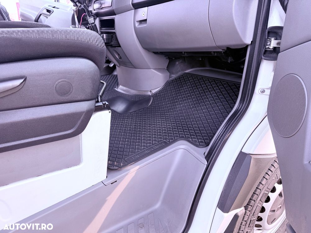 Mercedes-Benz Sprinter 906.253 Pickup cabina dubla - 28