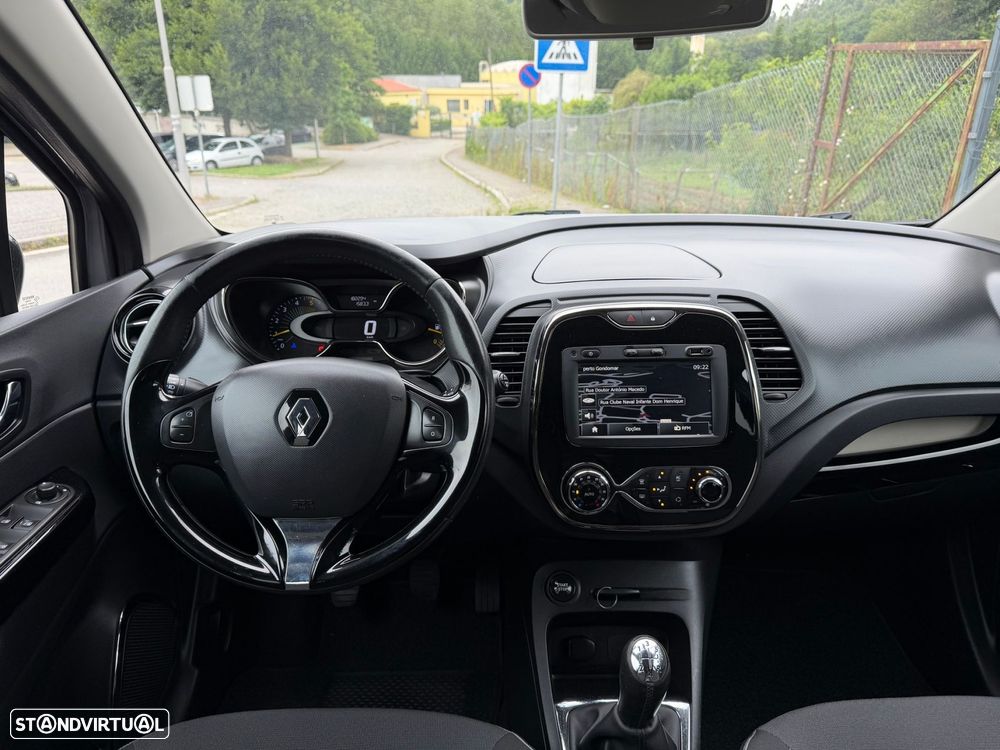 Renault Captur 1.5 dCi Exclusive - 19
