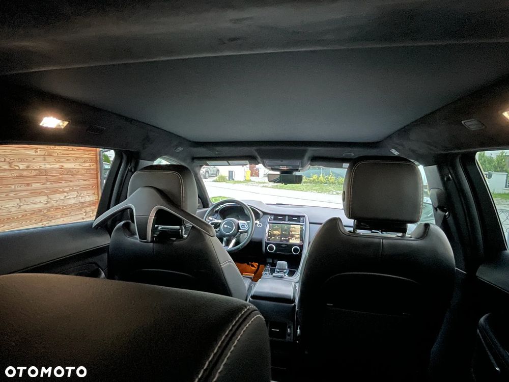 Jaguar E-Pace 2.0 P300 mHEV AWD 300 Sport - 25