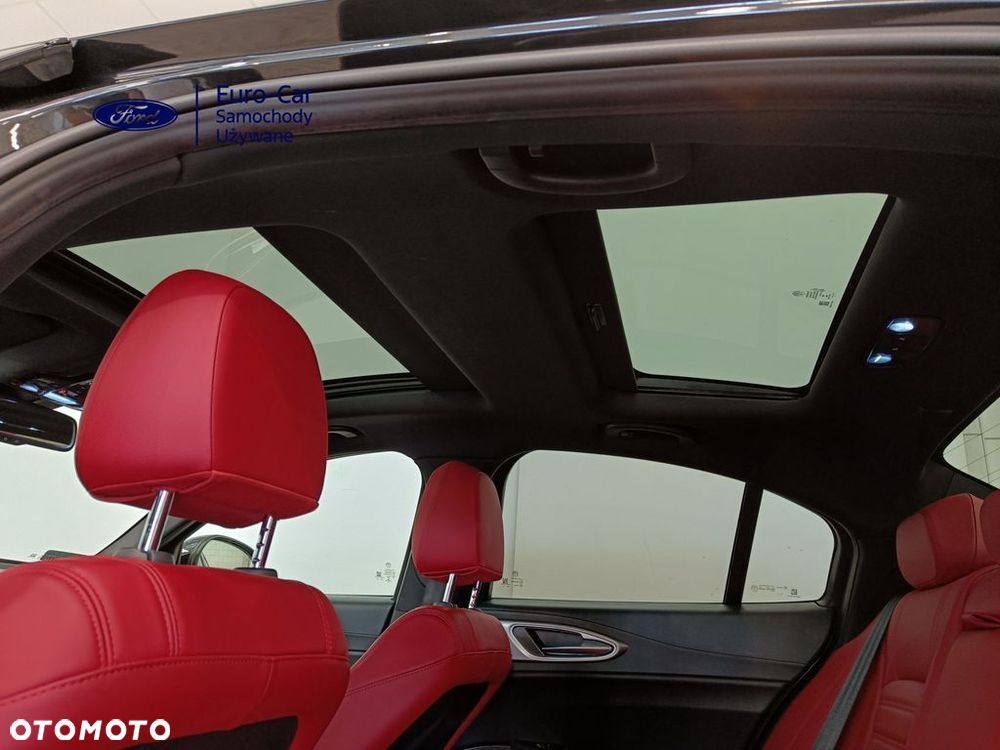 Alfa Romeo Giulia 2.0 Turbo Veloce Q4 - 35