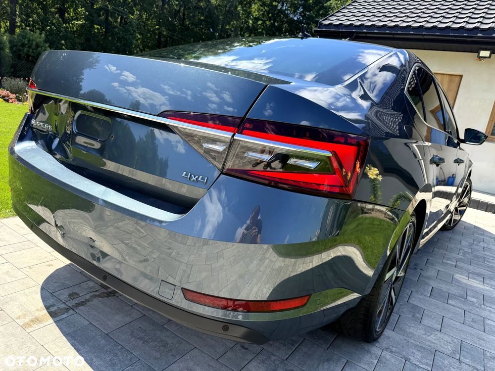 Skoda Superb 2.0 TDI SCR 4x4 Sportline DSG - 15