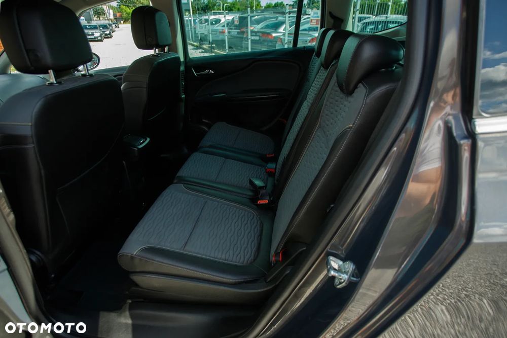 Opel Zafira Tourer 1.4 Turbo Innovation - 28