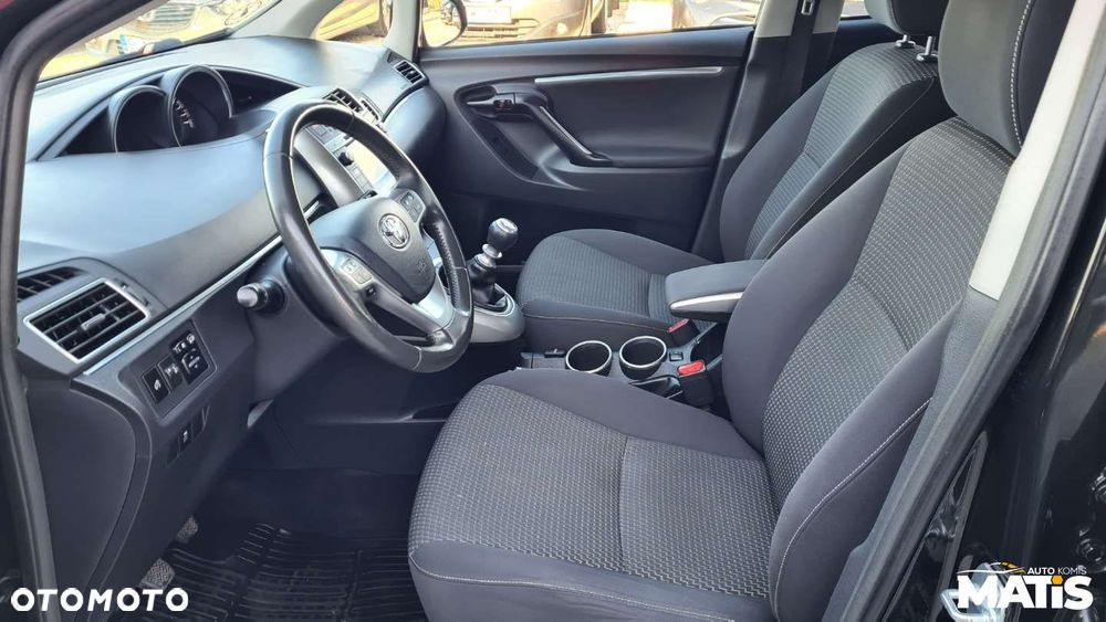 Toyota Verso - 18