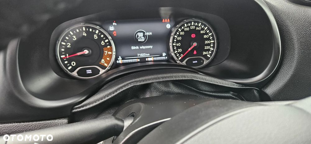 Jeep Renegade - 27