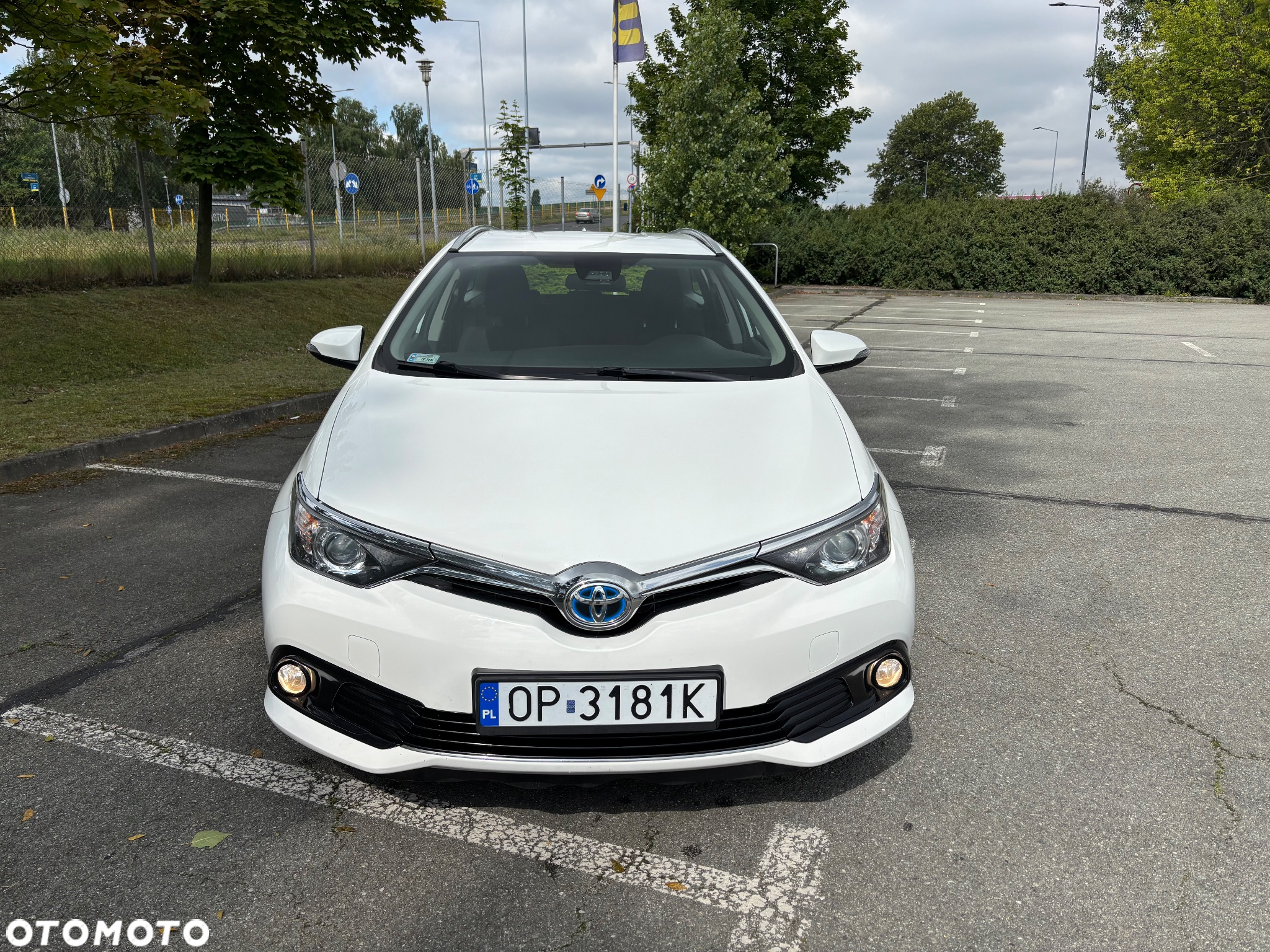 Toyota Auris Hybrid 135 Premium - 4