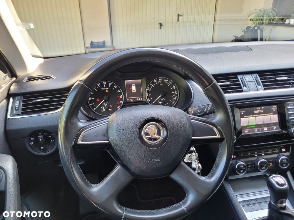 Skoda Octavia 2.0 TDI Elegance - 30