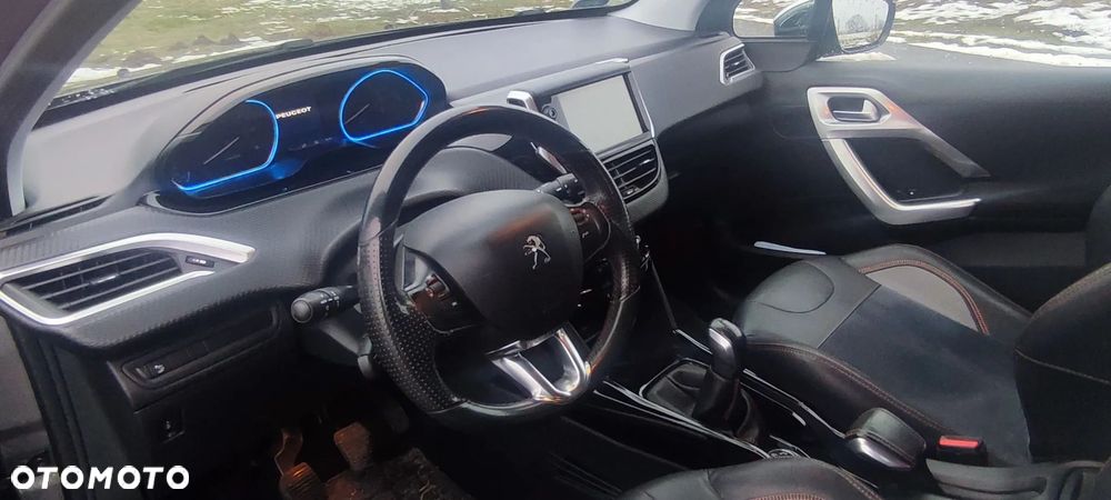 Peugeot 2008 1.6 BlueHDi Allure - 12