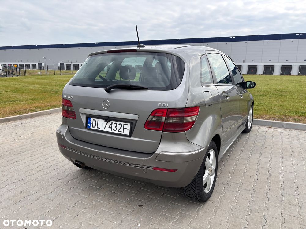 Mercedes-Benz Klasa B 200 CDI - 2