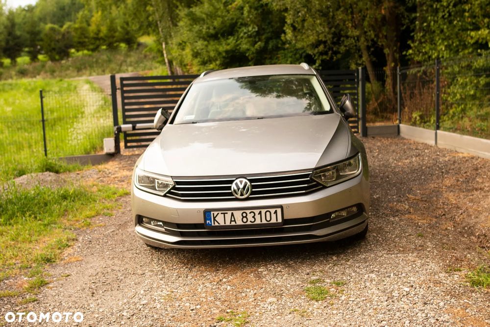 Volkswagen Passat 1.6 TDI BMT Comfortline - 3