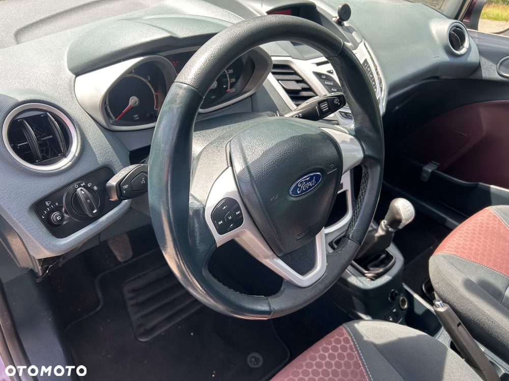 Ford Fiesta 1.4 Titanium - 11