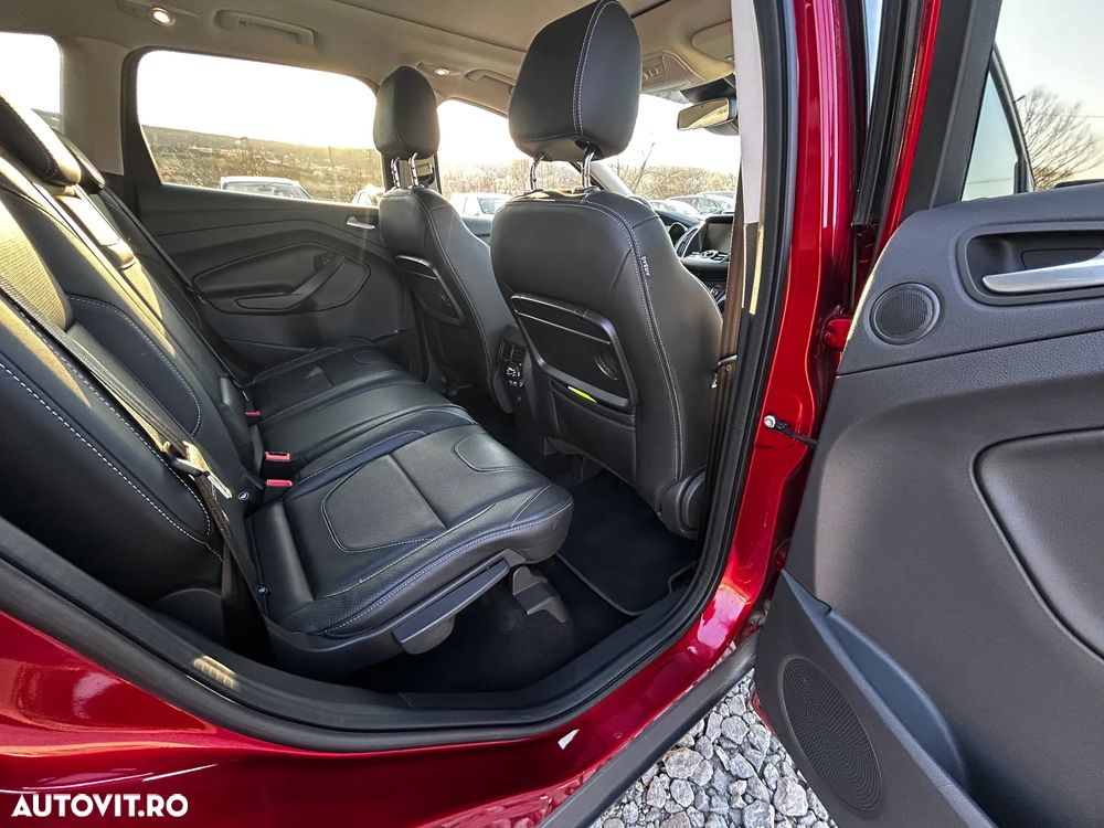 Ford Kuga 1.5 EcoBoost 4x4 Aut. Titanium - 17