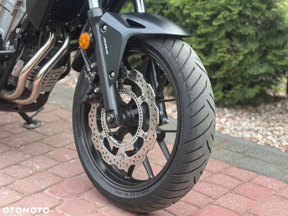 Honda CB - 21