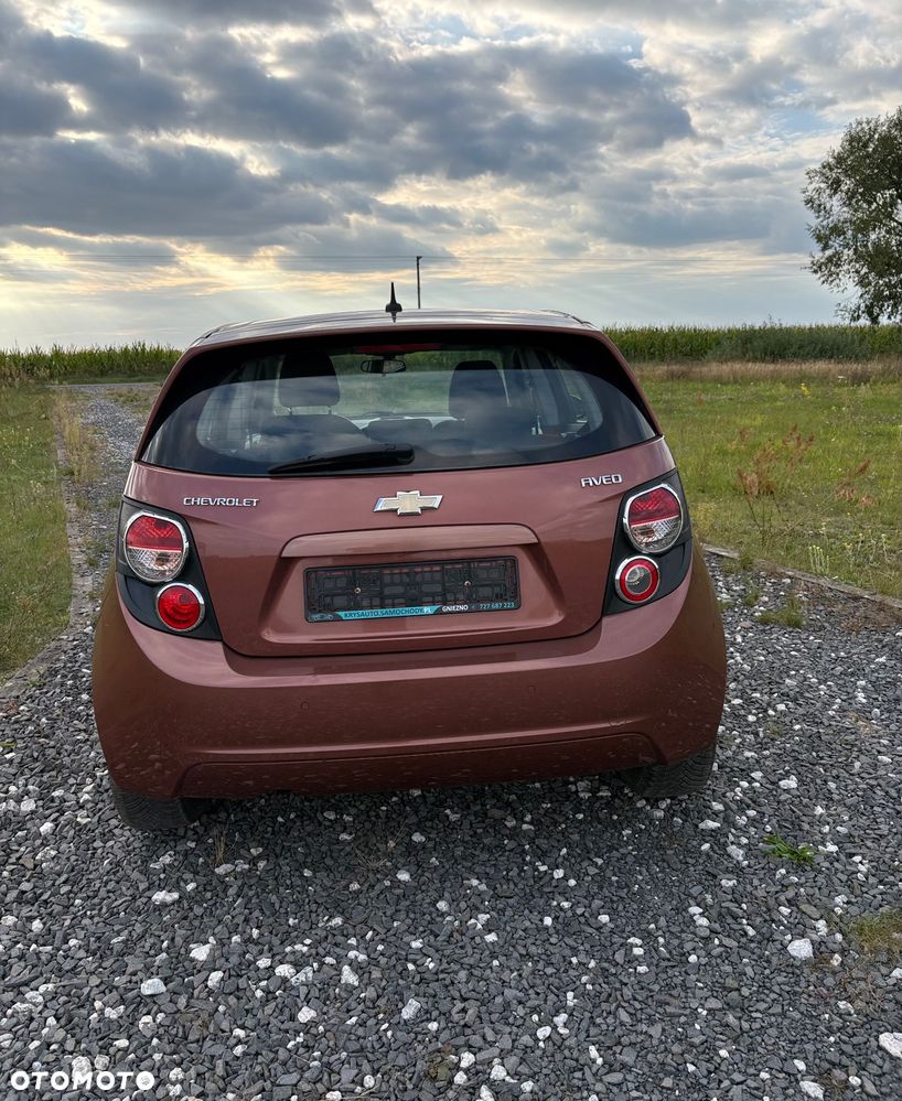 Chevrolet Aveo 1.6 LTZ - 10