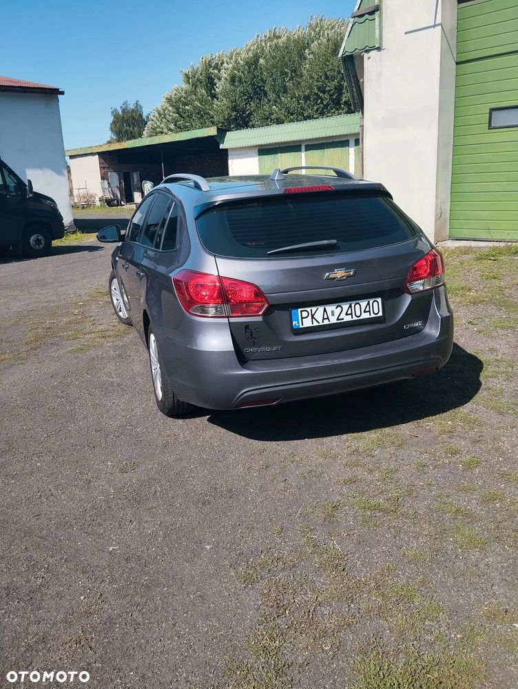 Chevrolet Cruze 1.6 LS - 6