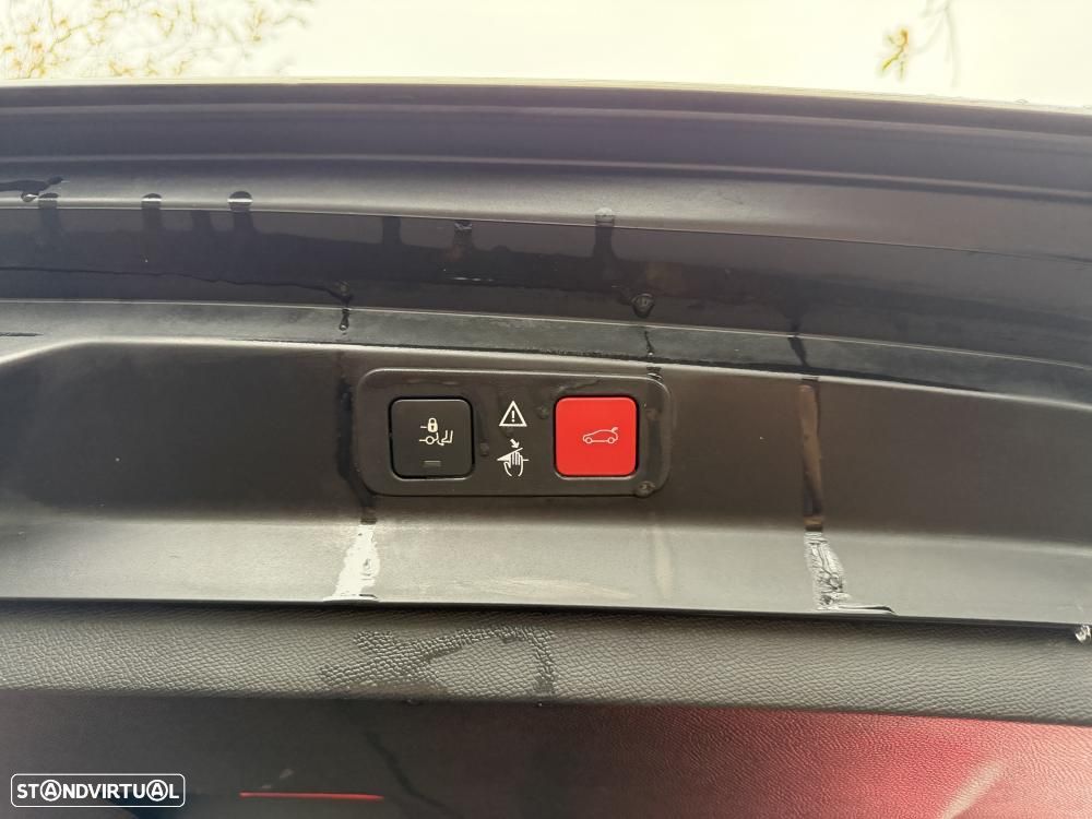 Peugeot 5008 1.5 BlueHDi Allure Pack EAT8 - 29