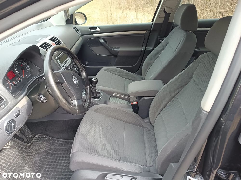 Volkswagen Golf 1.6 Comfortline - 5