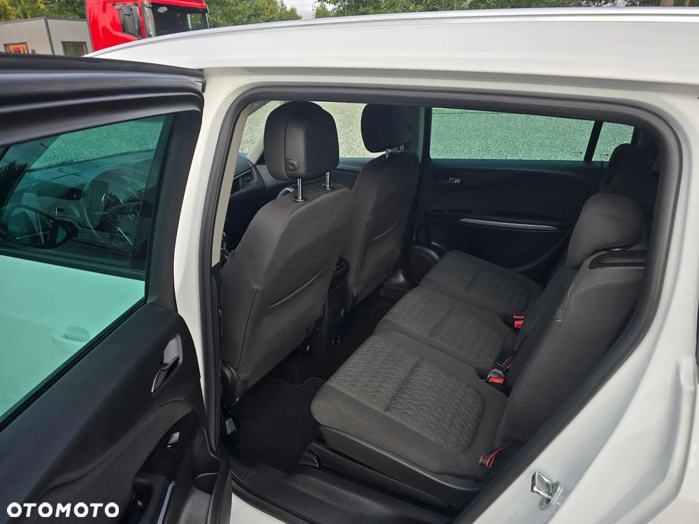 Opel Zafira - 19