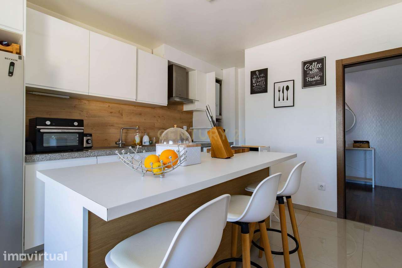Apartamento Moderno na Marinha Grande, Leiria - 3 Quartos - Grande imagem: 2/15