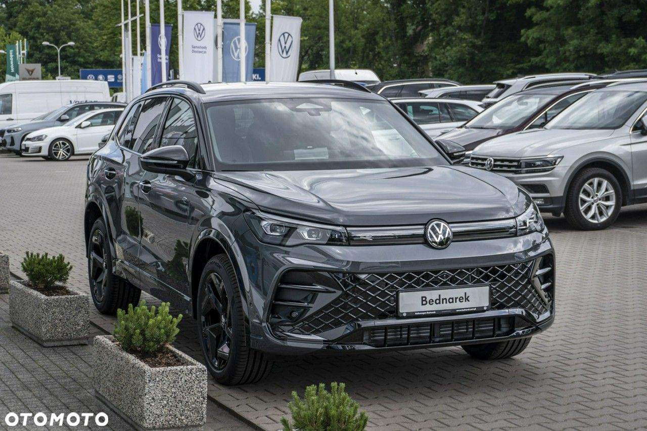 Volkswagen Tiguan - 5