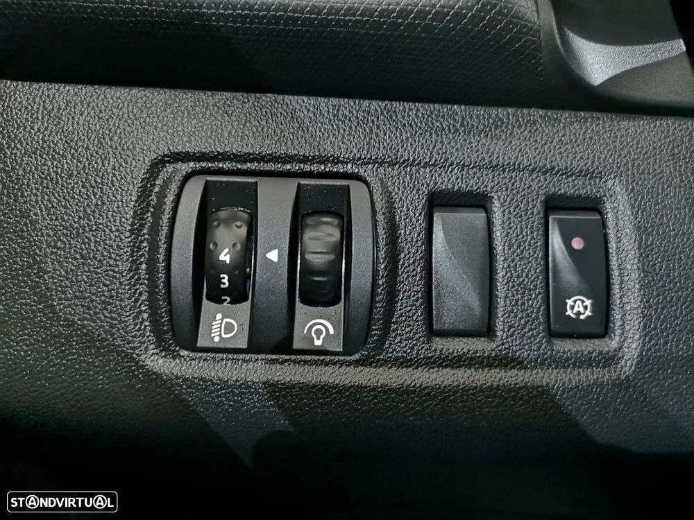 Renault Clio 1.5 dCi Van - 24