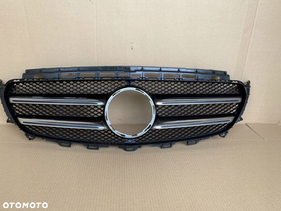 MERCEDES W213 GRILL ATRAPA A2138880123 ŁADNA - 1