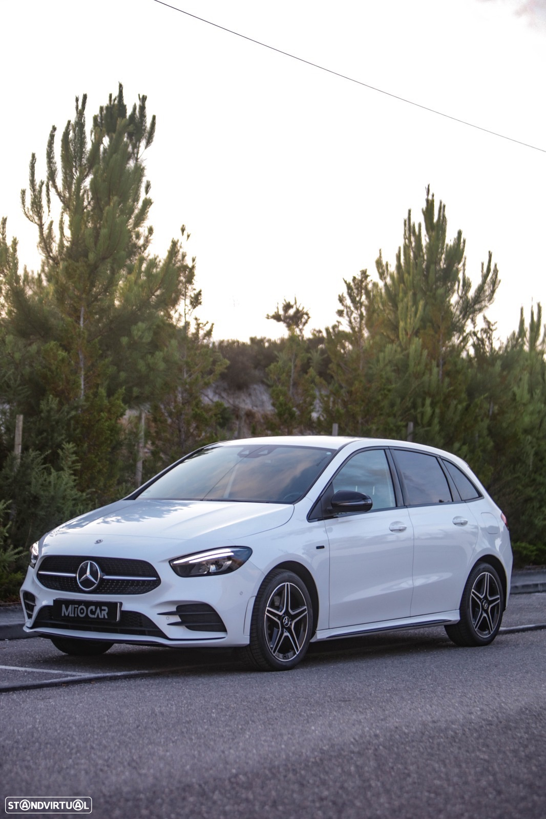 Mercedes-Benz B 250 e AMG Line - 27