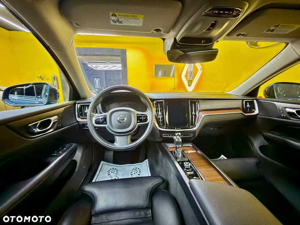 Volvo V60 Cross Country T5 AWD Geartronic - 14