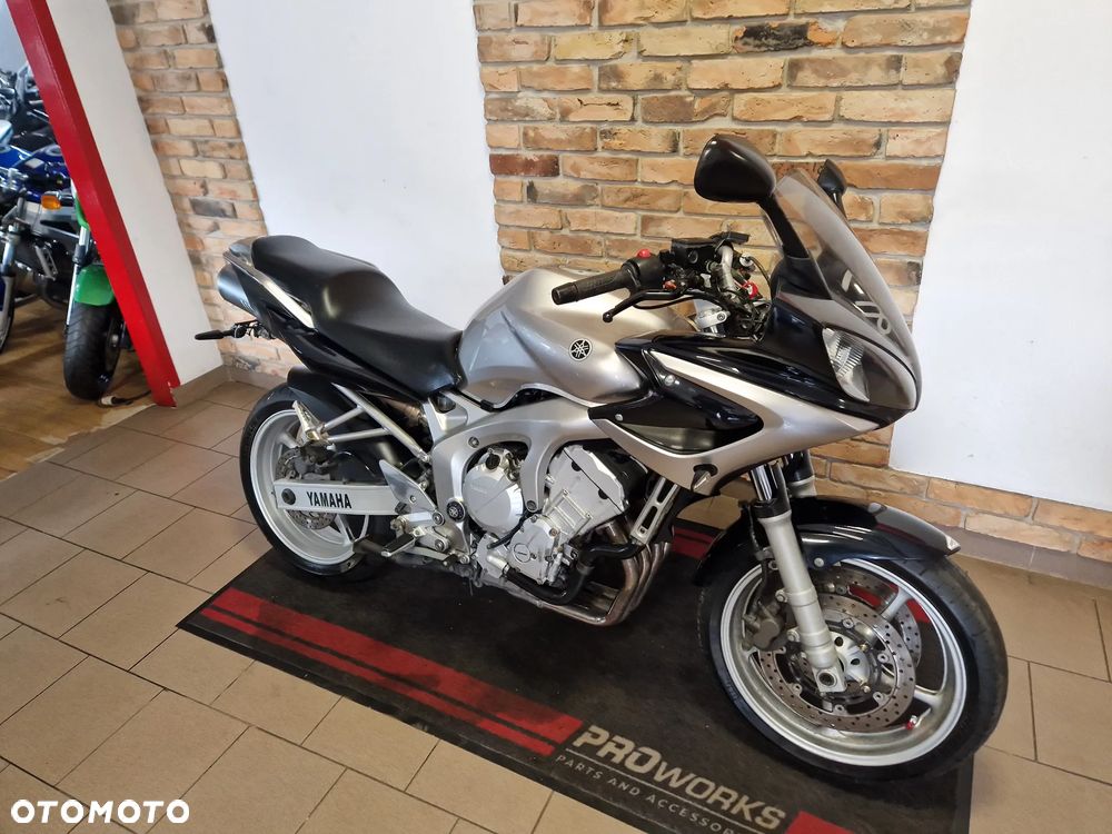 Yamaha FZ6 - 2