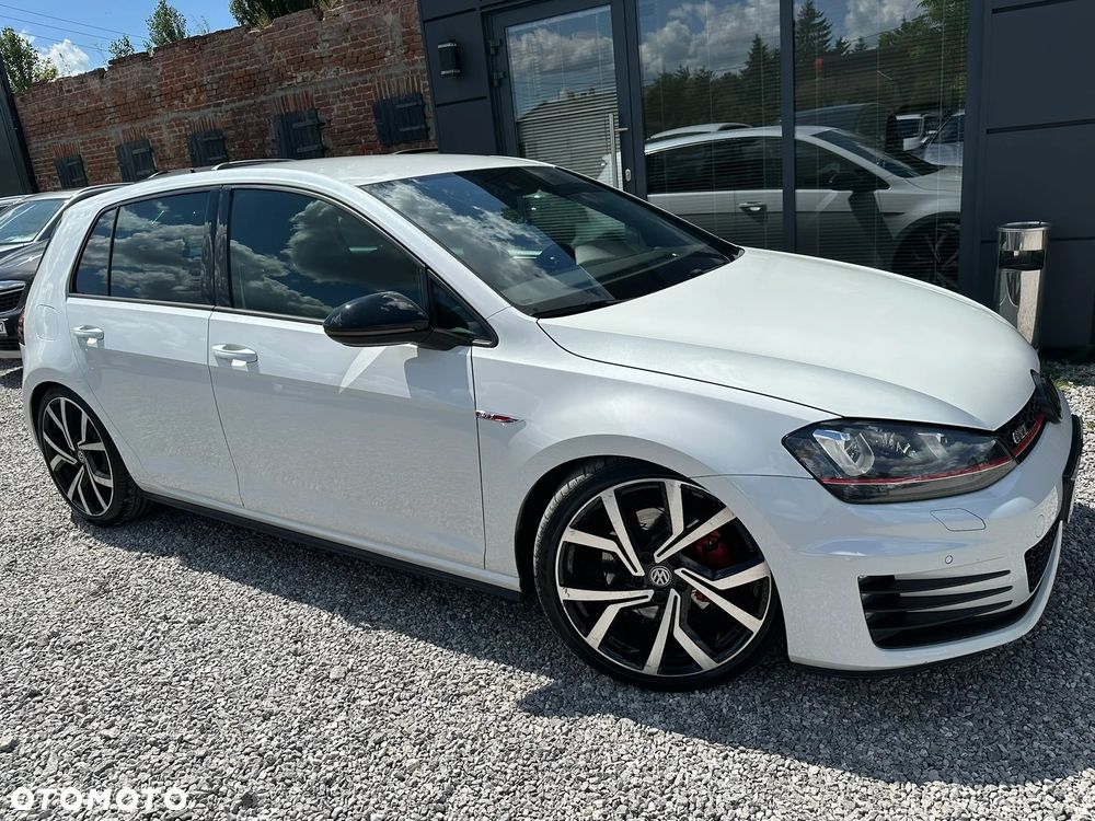 Volkswagen Golf GTI BlueMotion Technology DSG - 16
