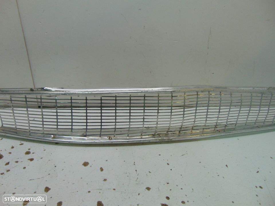 Ford anglia grelha frontal - 7