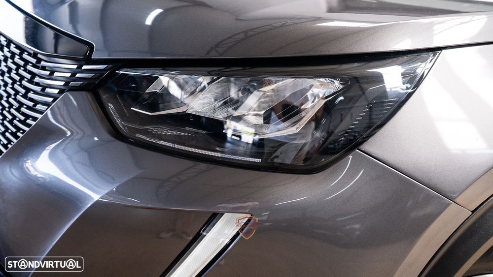 Peugeot 2008 1.2 PureTech Allure - 3